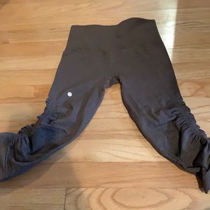 Lululemon in the flow crop pants
